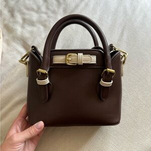 Small brown crossbody